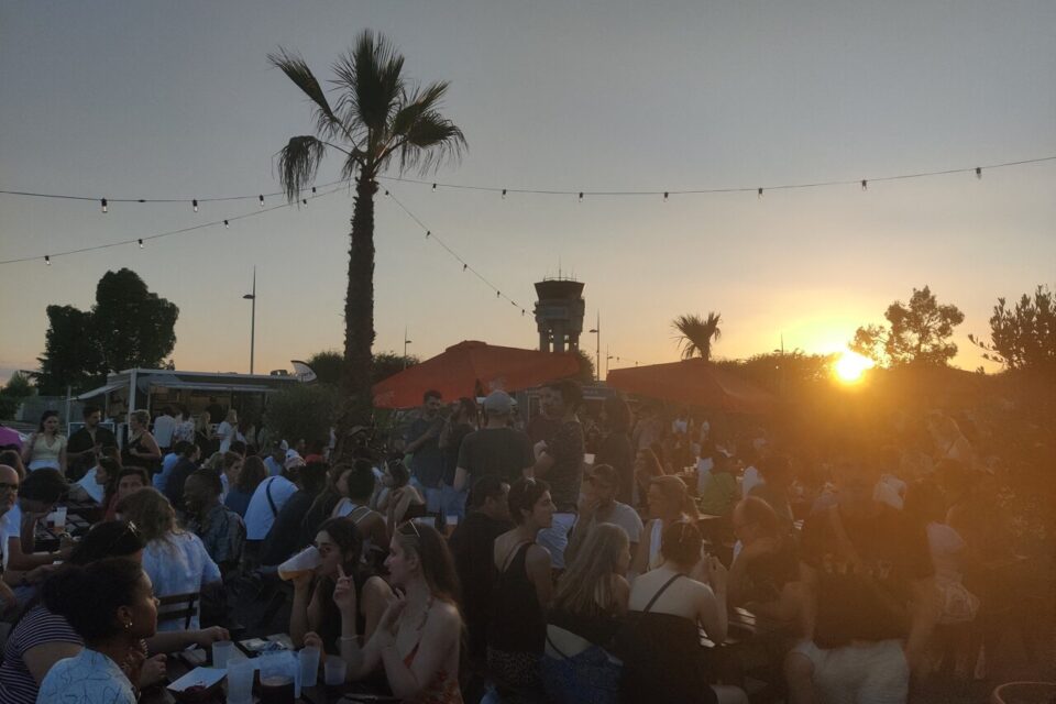 Le Poney Club accueille son festival Madame Loyal dans une ambiance circassienne.