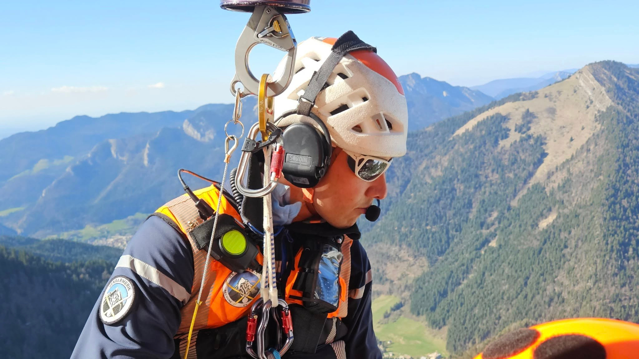 la randonneuse fait une chute mortelle d'une trentaine de mètres
