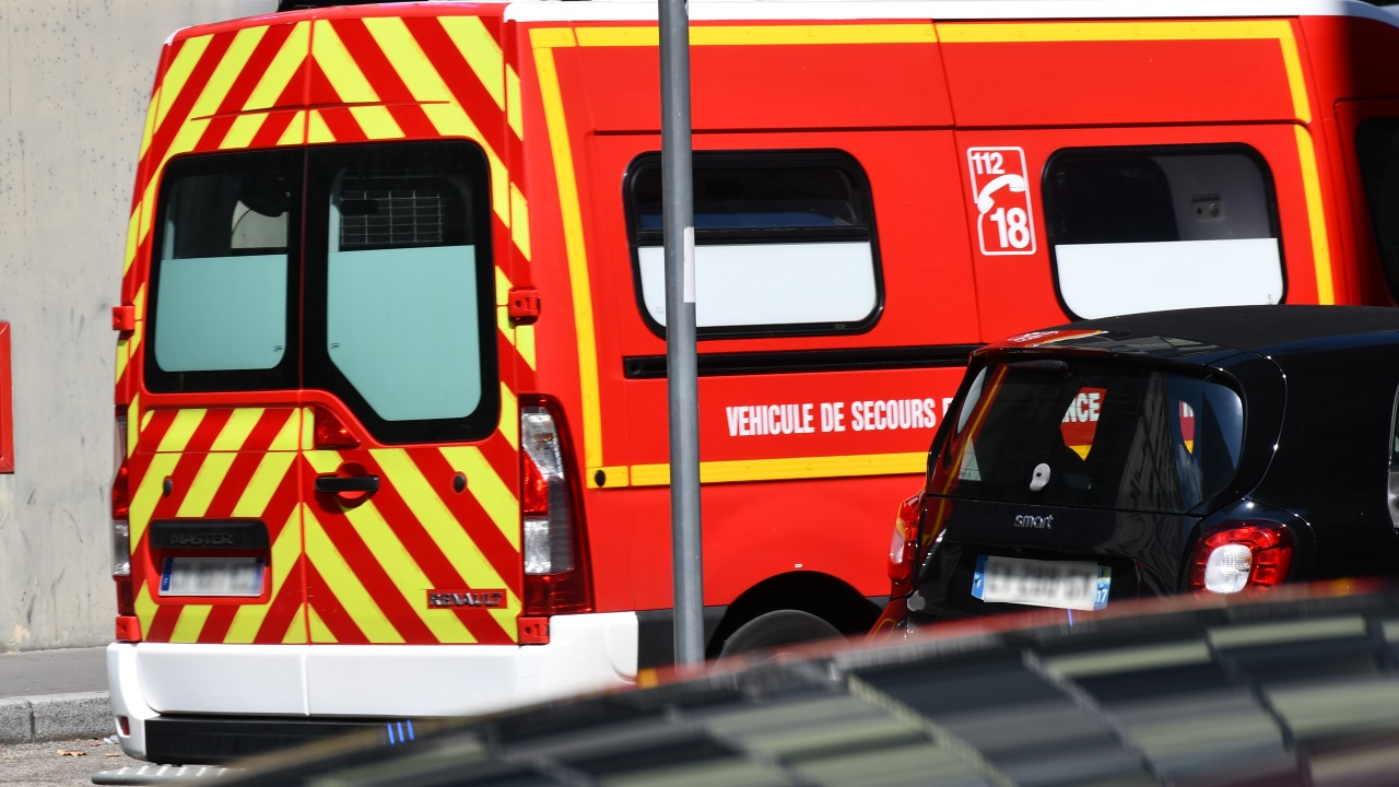 un homme atteint de troubles psychiatriques a tenté de mettre le feu à son appartement