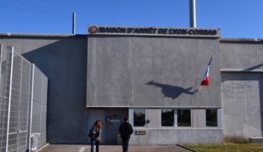 Lyon. La fête d'anniversaire d'un détenu en prison fait scandale, une enquête ouverte