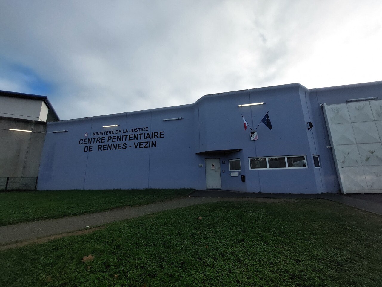 Un "détenu patient" de la prison de Rennes en "semaine de surf thérapeutique" : ce syndicat en colère