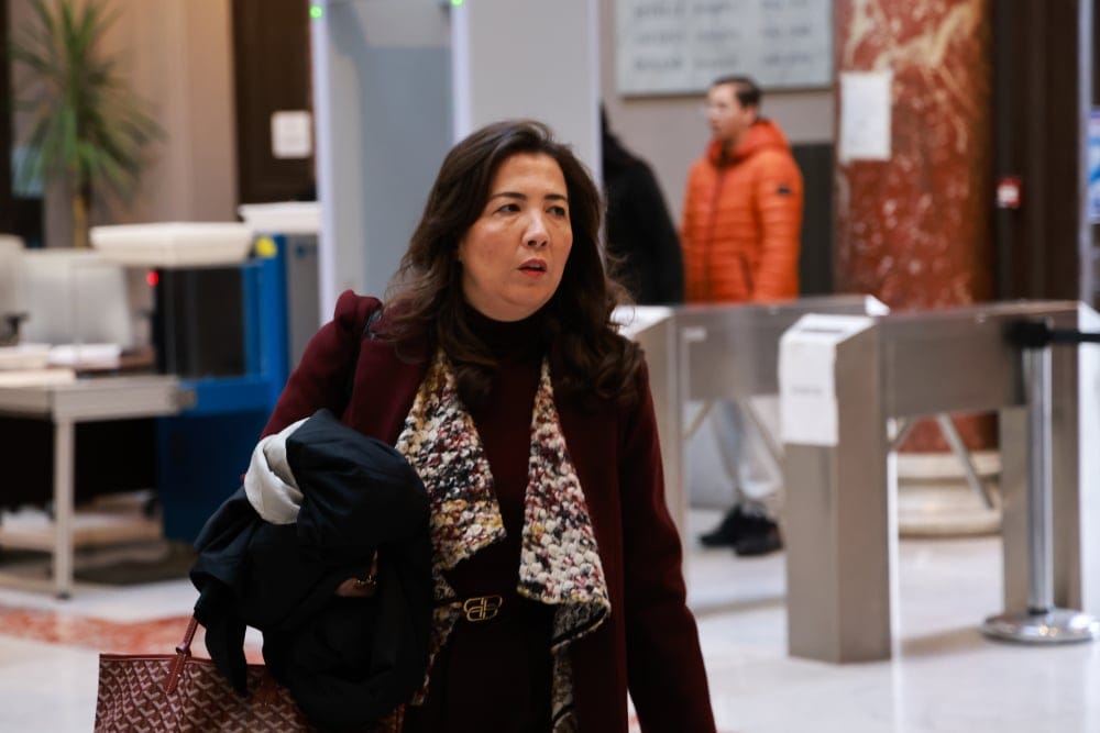 Me Charlotte Cesari, qui intervient pour la défense de Yassine Akhazzane estime que son client n'a pas sa place dans cette structure et affirme qu'il n'appartient "à aucun clan".