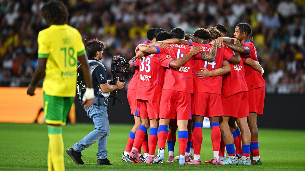 Le groupe du PSG face à Angers sans Kvaratskhelia