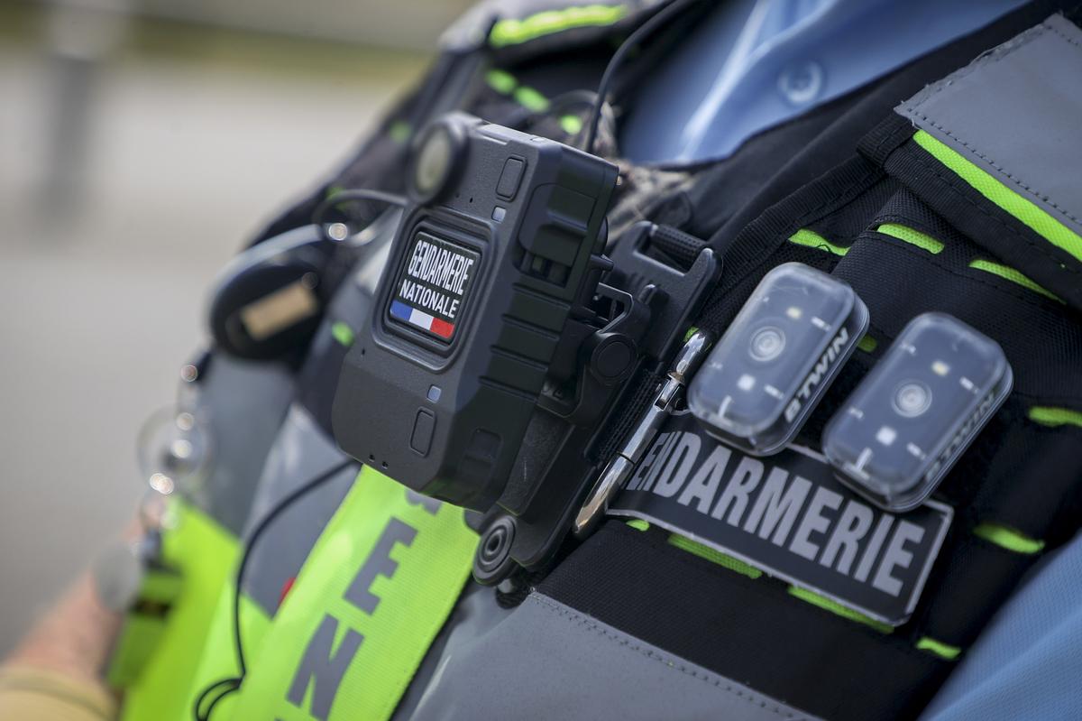 Refus d’obtempérer au péage de Sames et gendarme violemment percuté : l’auteur présumé interpellé