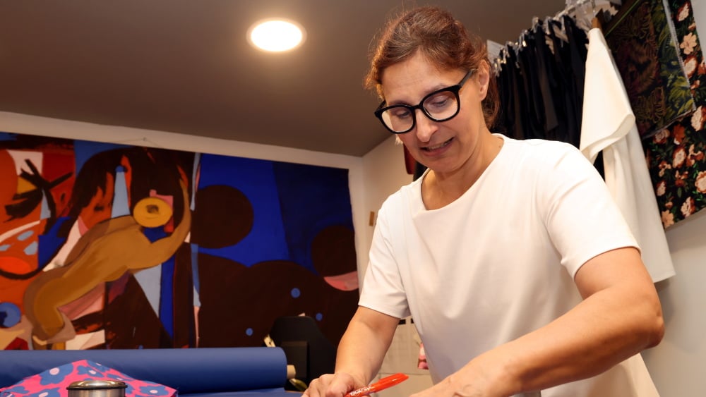 À Marseille, la marque les Minettes en Goguette propose des vêtements bons pour la peau et la planète