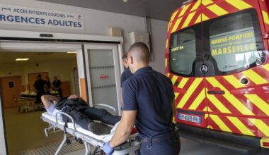 Un homme qui s'est défenestré du 4e étage d'un immeuble, à Marseille, dans un état très grave