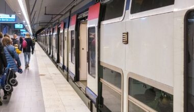 une femme accouche sur le quai du RER A à Châtelet