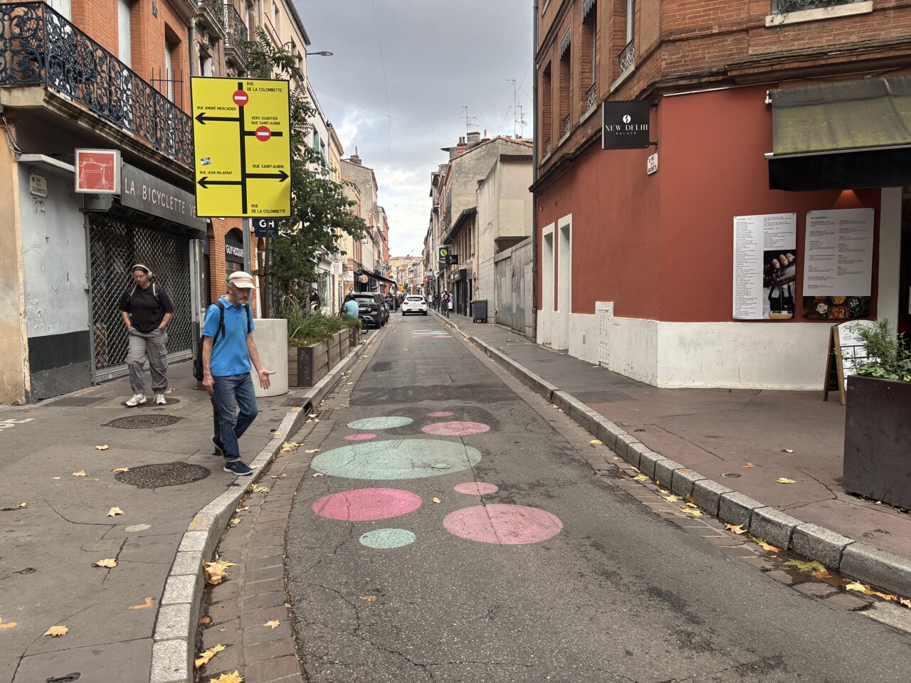 Toulouse. Des cercles colorés font leur apparition dans "une rue pas ordinaire", voici pourquoi