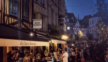 Combien de clochers, de fast-foods, de tags, de licences IV...? Voici des chiffres étonnants sur Rouen !