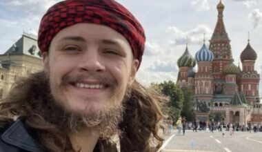 Poutine décore le fils d’une responsable de la CIA mort pour la Russie
