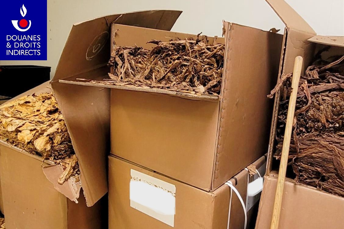 Les douanes de Grenoble saisissent plus de 4 tonnes de tabac lors d'une opération "coup de poing" en périphérie de Grenoble