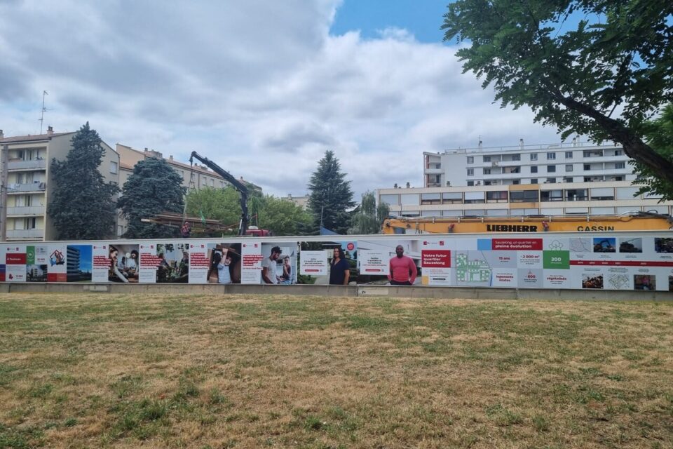 Sur l'îlot Bourget, les destructions sont en cours.