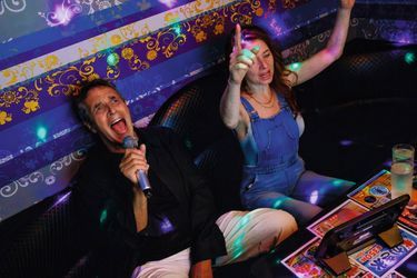 Impossible de se retrouver « lost in translation ». On peut choisir des chansons dans plusieurs langues. Le 2 août.