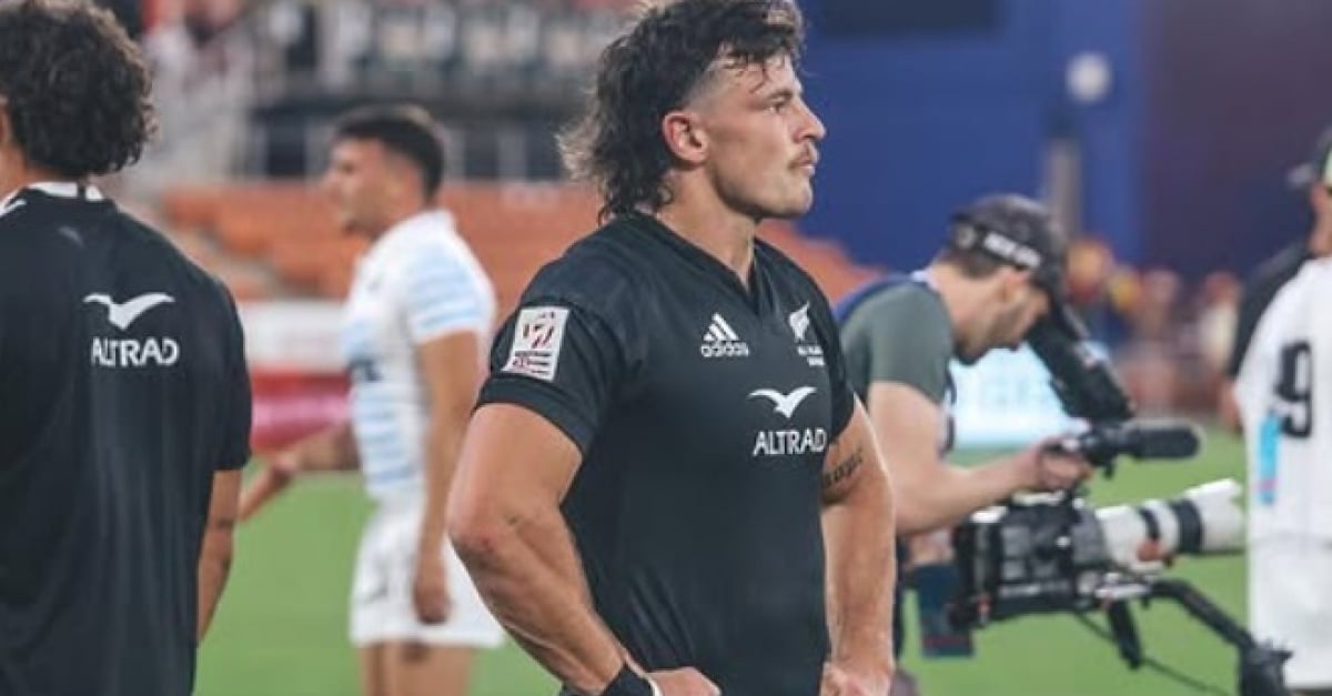 Sélectionné pour jouer en Argentine avec les All Blacks, le joueur de rugby international Leroy Carter déchante en découvrant que son chien a mangé son passeport