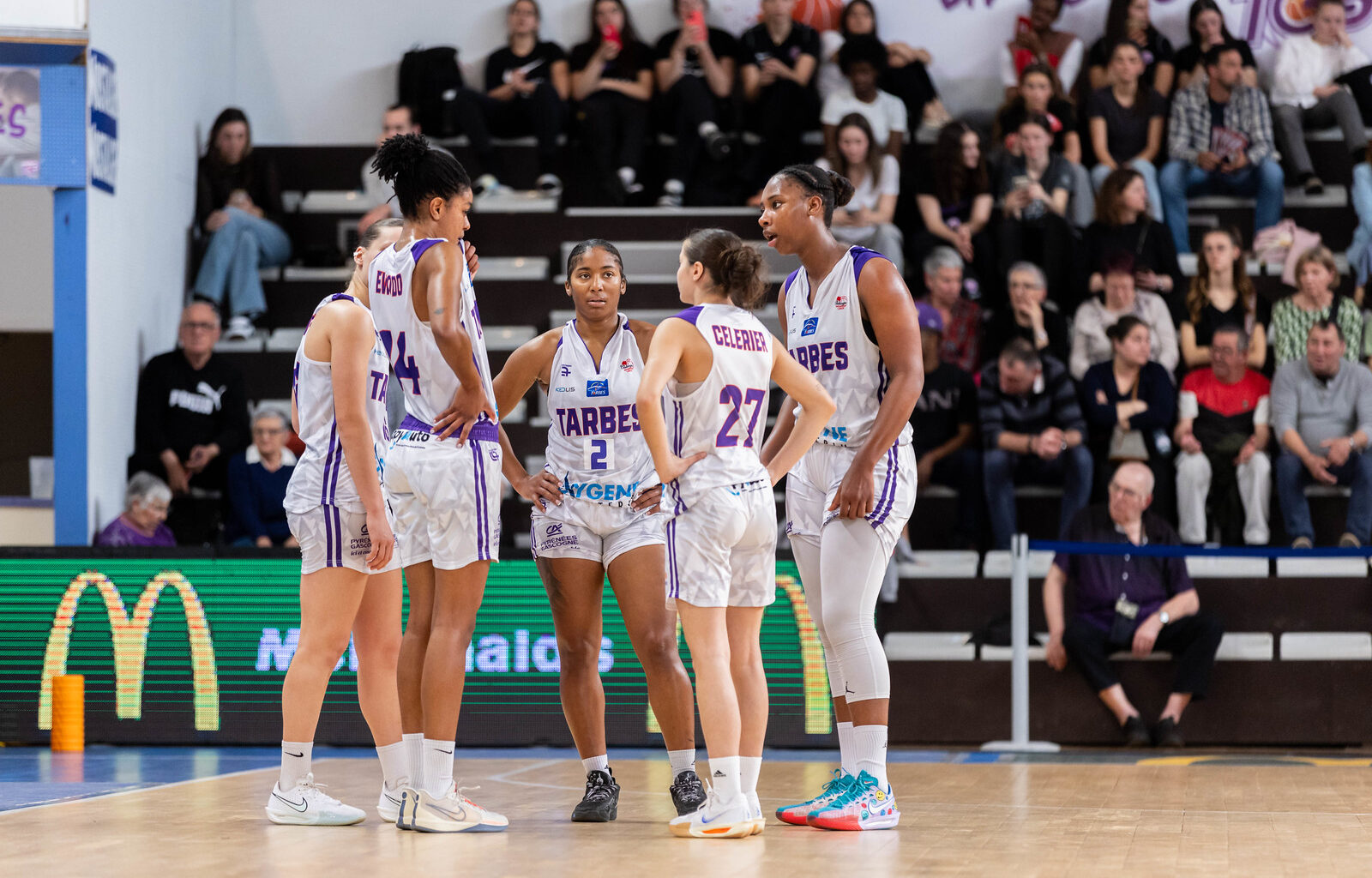 Tarbes abandonne tout espoir de rester en Ligue et vise “un engagement en NF1, en collaboration avec la FFBB”