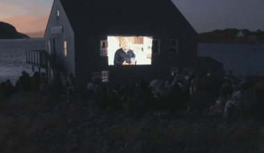 A l'Île aux Marins, la Projection en plein air des Petits Graviers émeut le public