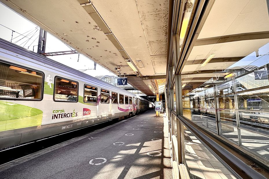 la ligne Paris-Orléans-Limoges-Toulouse très perturbée dès lundi, Réseau SNCF renouvelle les voies ferrées