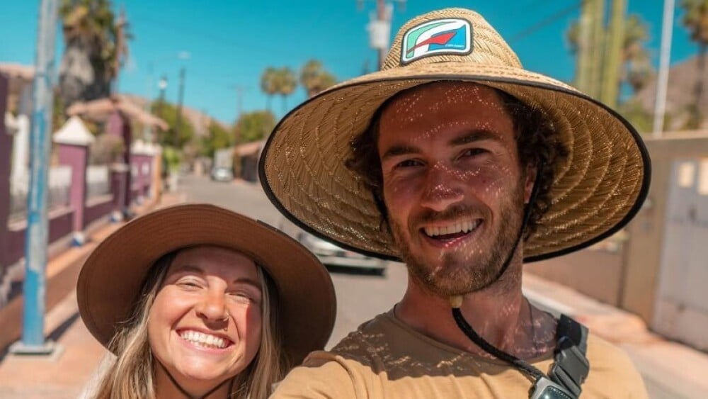 un couple de Youtubeurs meurt après une chute de 200 mètres avec leur voiture