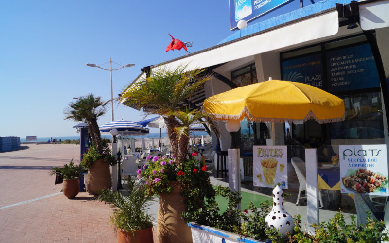 Uns starlette d'une téléréalité française refoulée à l’entrée d'un restaurant au Maroc