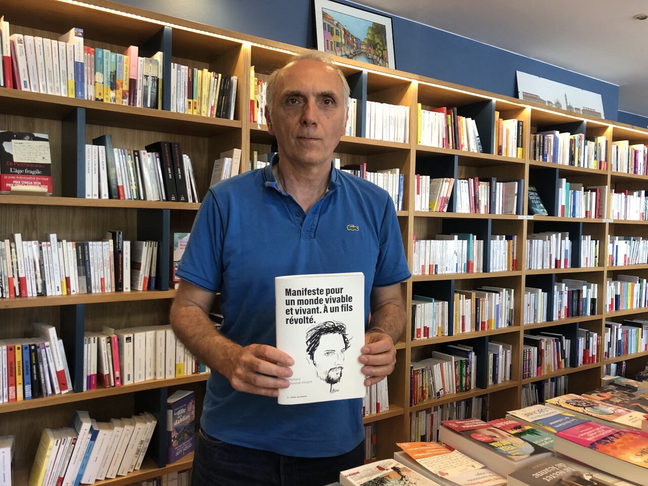Après le décès brutal de son fils de 30 ans, ce maire de Gironde publie un livre : "Je continue ses combats"