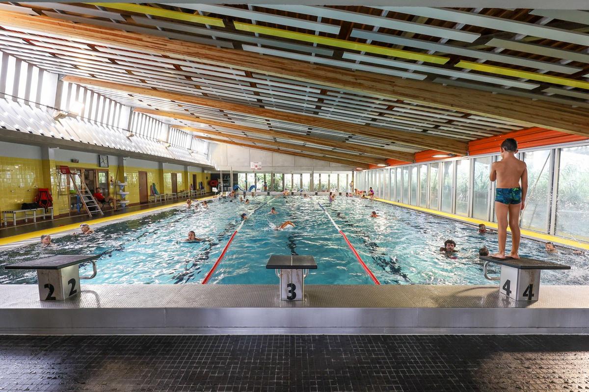 À Bègles, la fermeture estivale de la « piscine d’hiver » agace les nageurs