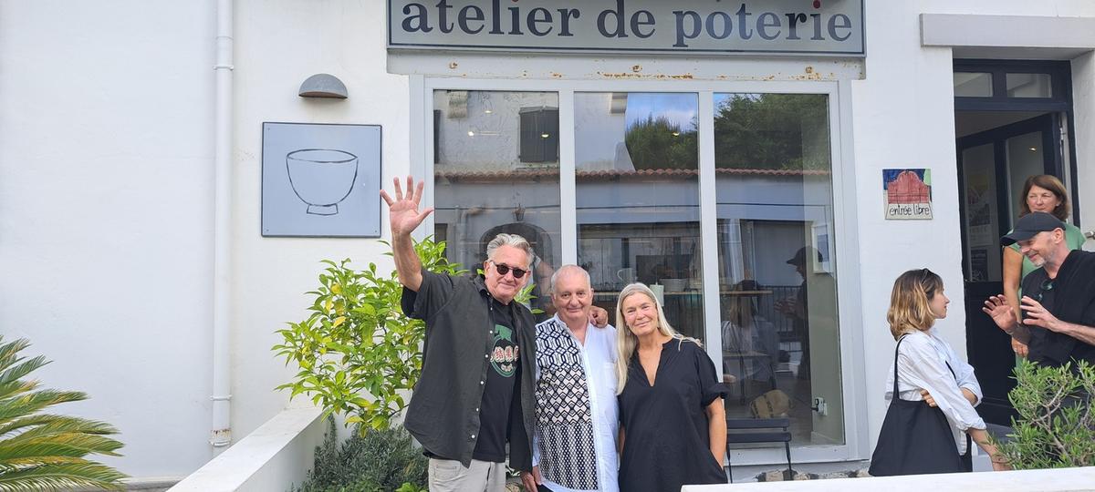 Jamais l’un sans l’autre. Benoît Delépine est venu soutenir son acolyte pour l’inauguration de son exposition.