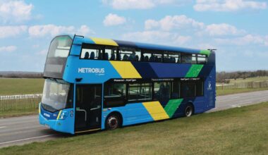 Surrey déploie la plus grosse flotte de bus hydrogène du Royaume-Uni
