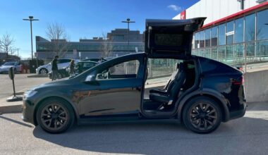 Tesla appuie sur le frein en Europe