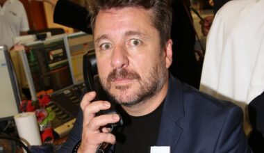"Un toucher rectal", Michel Cymès sans vergogne, il affiche Bruno Guillon et Nagui sur leur vie intime : "Je plains votre femme"