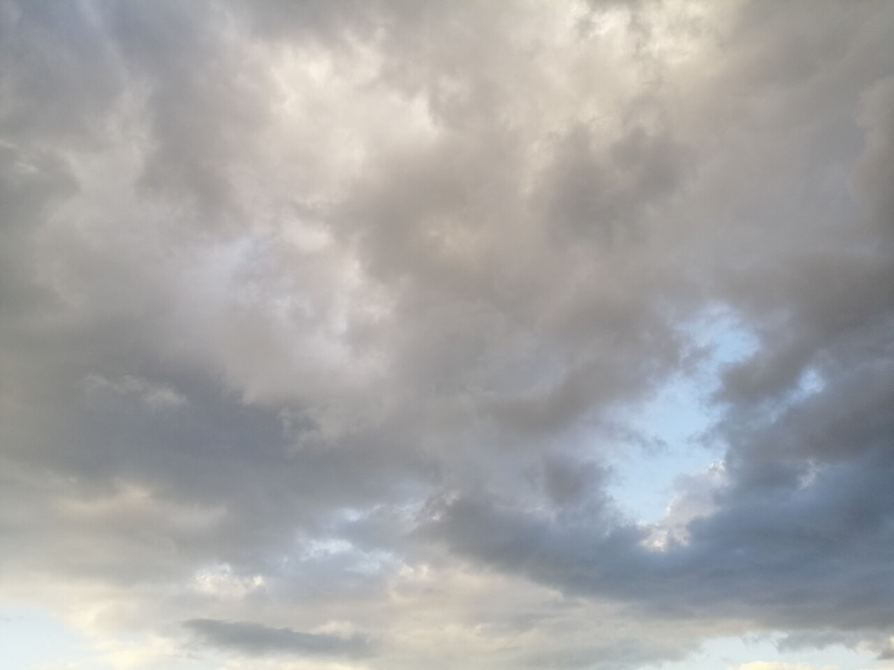 Météo. Encore de fortes chaleurs à Toulouse et des orages annoncés en Occitanie : où vont-ils éclater ?