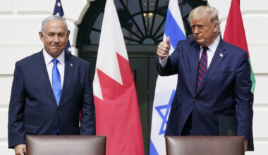 A la Une: Trump et Netanyahu droits dans leurs bottes…