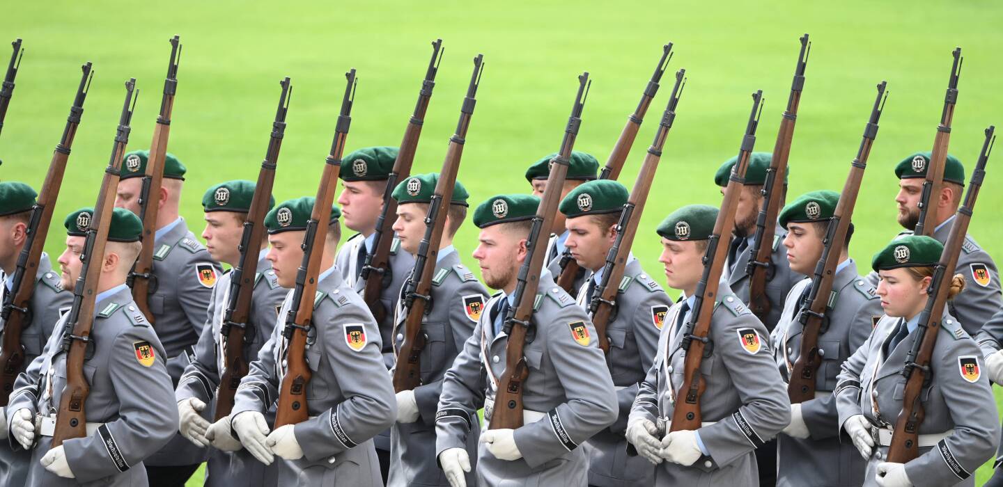 Le service militaire fait son retour en Allemagne, d'abord sur la base du volontariat