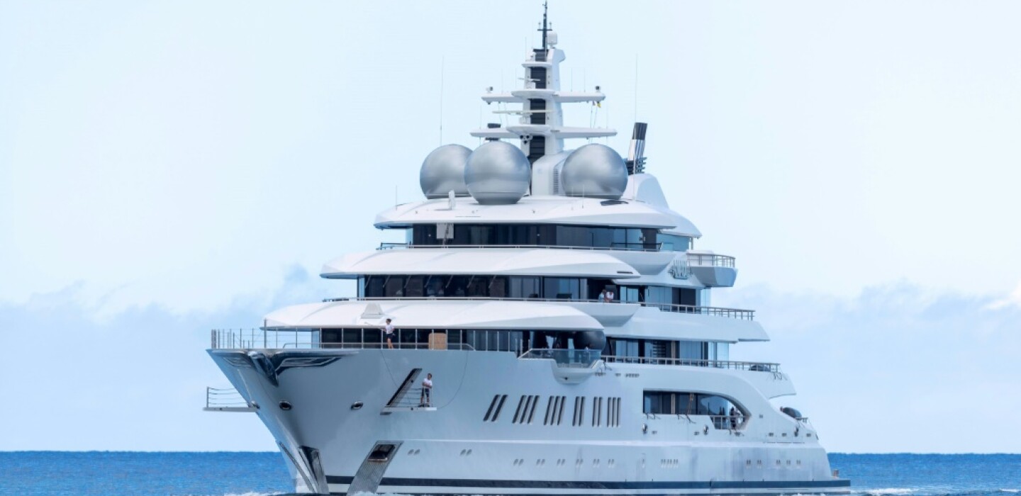 Saisi aux États-Unis, le superyacht Amadea d'un oligarque russe mis aux enchères - l'Opinion