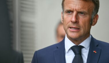 Guerre en Ukraine: Macron appelle à maintenir la pression sur la Russie après le sommet Trump-Poutine
