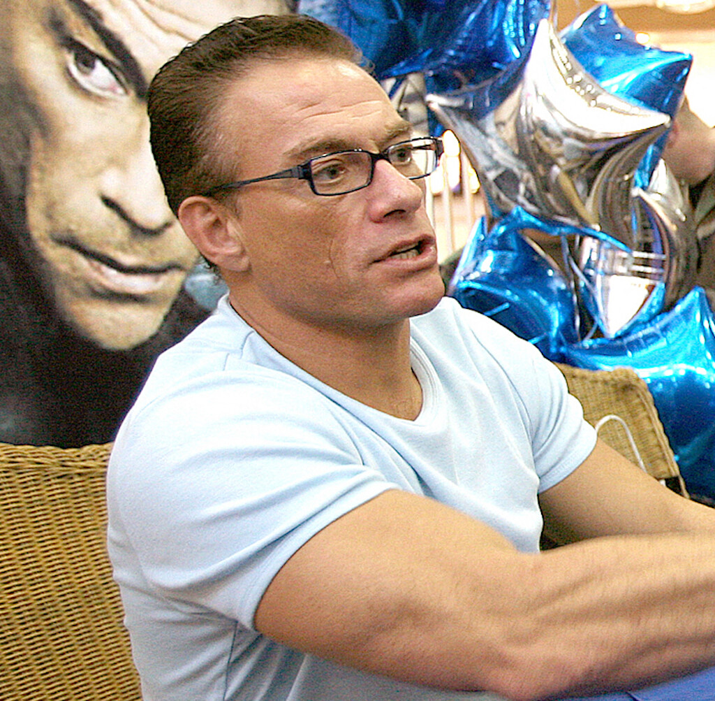 pourquoi l'acteur Jean-Claude Vandamme a t-il été hospitalisé en clinique ?