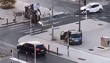 des policiers visés après un tonneau, la scène filmée fait réagir jusqu’aux élus