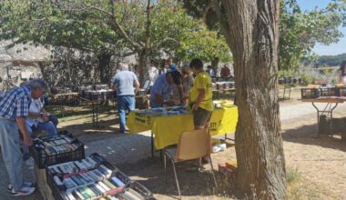 un Normand a découvert la foire aux livres d’Amnesty International