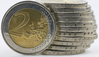 Vous avez peut-être cette pièce de 2 euros qui intrigue les collectionneurs à cause de ce petit détail qui augmente sa valeur