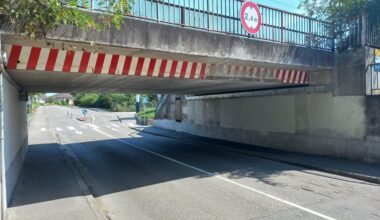 un pont de faible hauteur en cause dans une série d’incidents