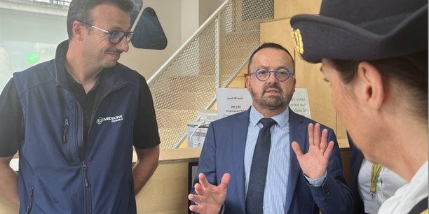 En visite au coeur de la nouvelle antenne de SOS Médecins à Grenoble, le ministre de la Santé a annoncé la signature des décrets permettant l