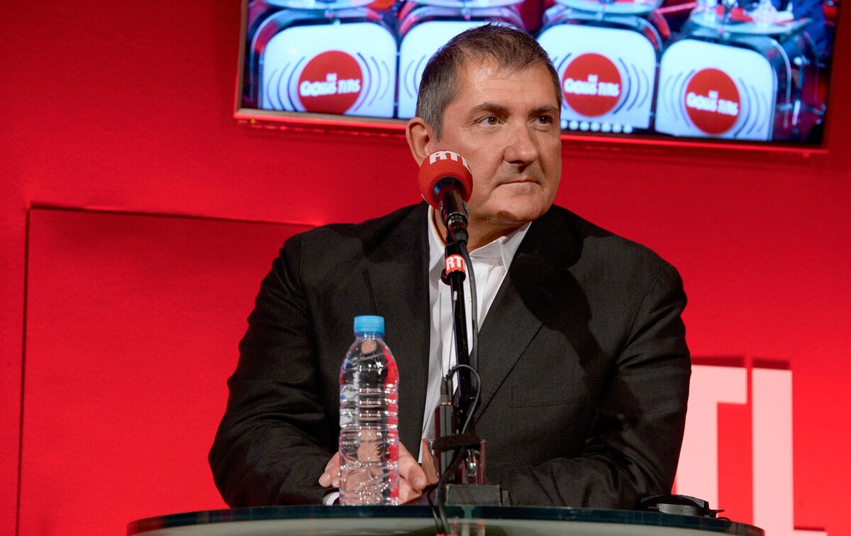 Yves Calvi : il tient sa revanche après avoir été viré de RTL