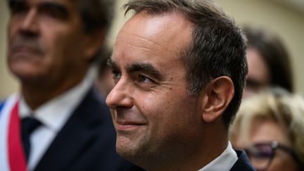 Le Premier ministre Sébastien Lecornu en déplacement à Mâcon (Saône-et-Loire), le 13 septembre 2025. (JEFF PACHOUD / AFP)