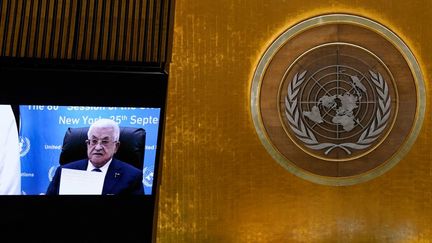 Le président de l'Autorité palestinienne, Mahmoud Abbas, dans un entretien vidéo diffusé le 25 septembre 2025, à New York (Etats-Unis). (TIMOTHY A. CLARY / AFP)