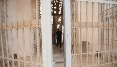 plongée au cœur de la prison surpeuplée des Baumettes à Marseille