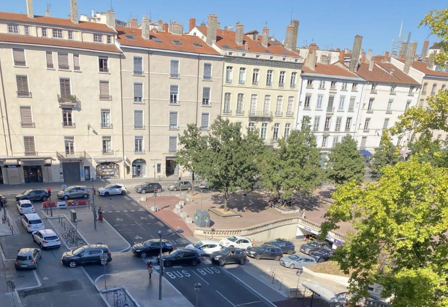 Lyon. Comment les écologistes ont délibérément paralysé la place Bellecour -