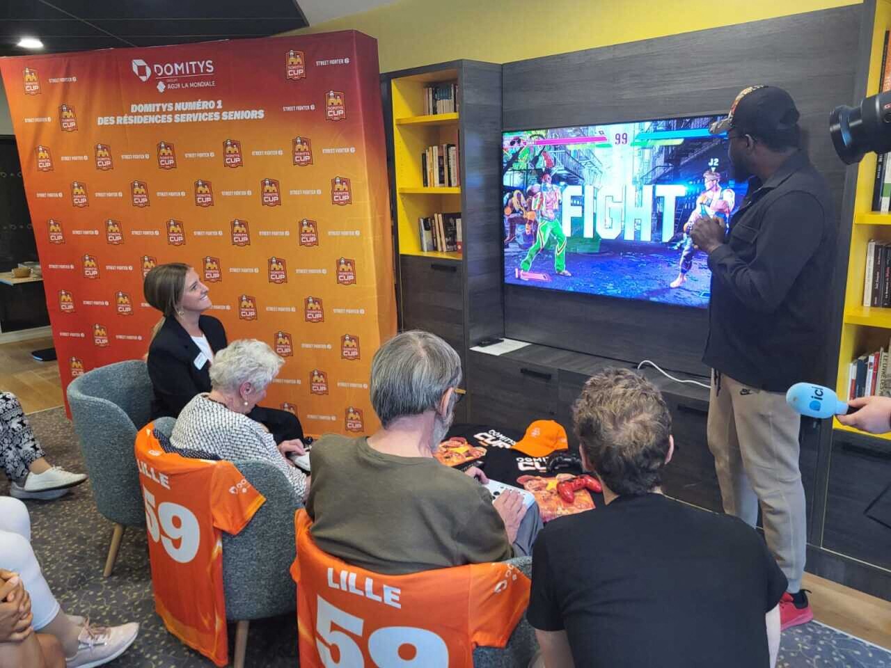 À Lille, ces seniors cassent les clichés et s'affrontent sur le jeu vidéo Street Fighter !