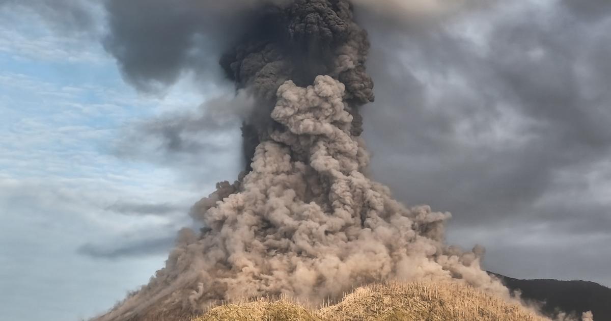 En Indonésie, le volcan Lewotobi Laki-Laki entre à nouveau en éruption