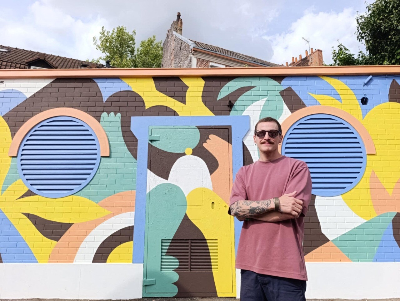 Lille. Avec sa fresque colorée sur un poste électrique, Thomas Knuts veut réenchanter la ville