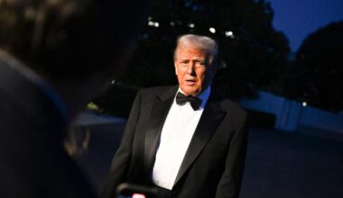 Trump menace les talibans de sanctions s’ils «ne rendent pas» l'ex-base américaine de Bagram