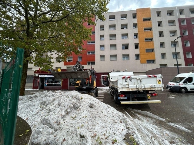 Intempéries : Pluie et grêle dans les rues de Saint-Chamond